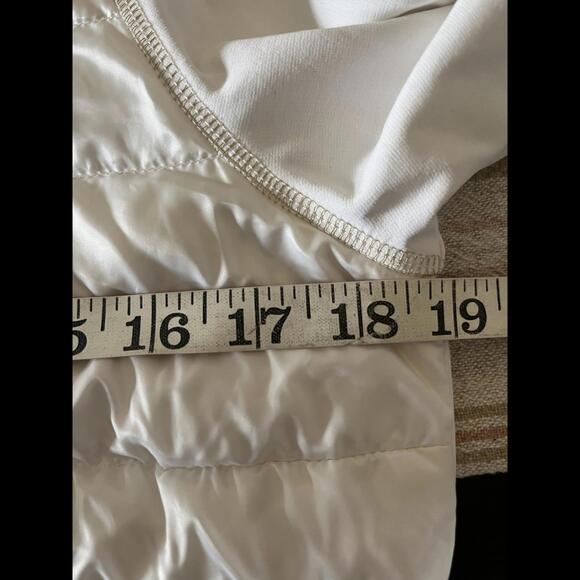 Lilly Pulitzer Women's Beautiful Fitted Puffer Jacket Long Sleeve White Size M - Picture 7 of 8
